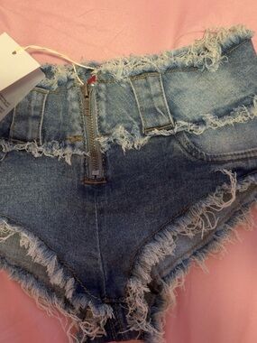 Jaded London Women’s Vex Distressed Denim Micro Mini Shorts